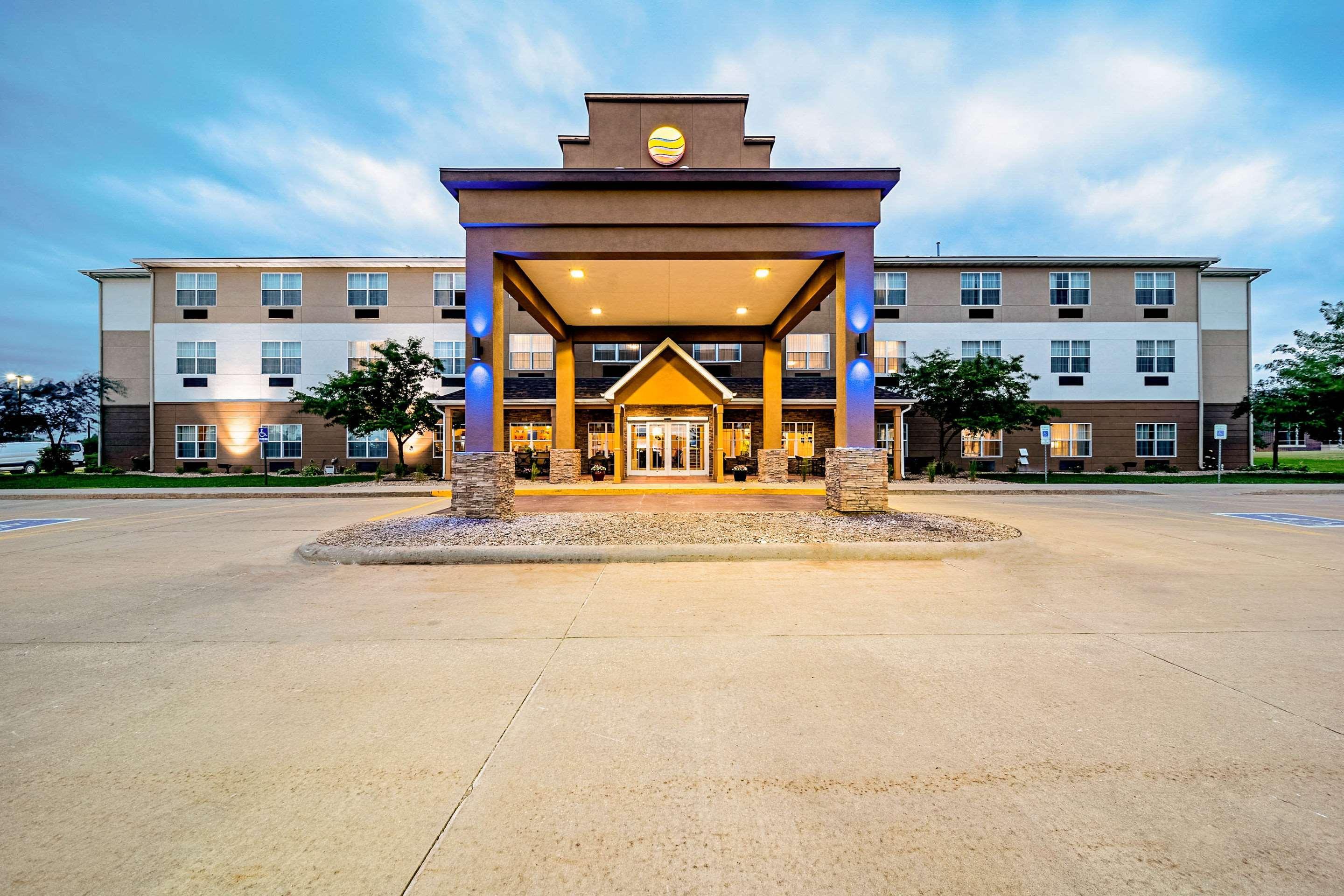 Comfort Inn & Suites Independence Екстериор снимка