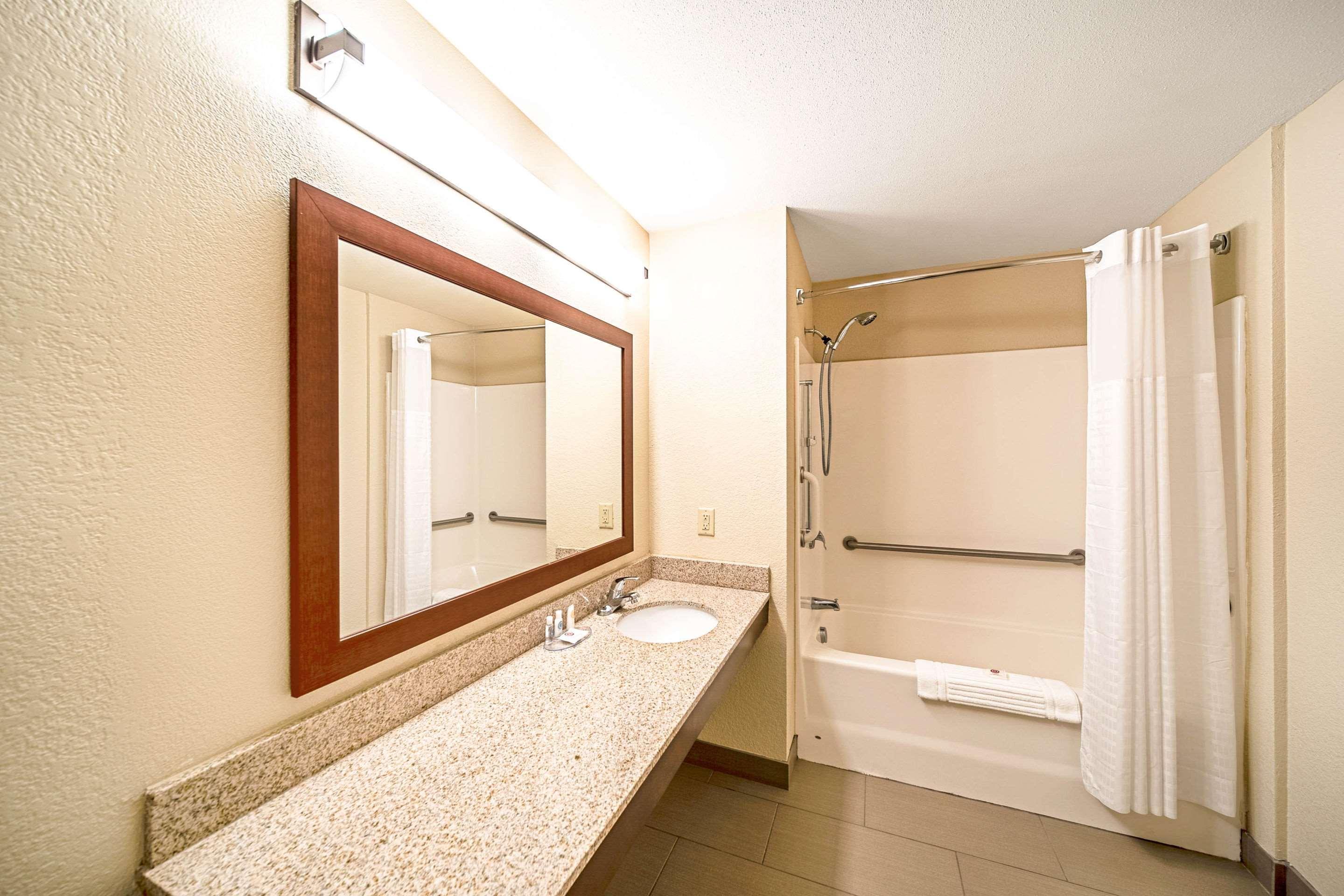 Comfort Inn & Suites Independence Екстериор снимка